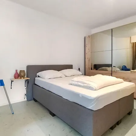 Gorgeous In Apartamento *